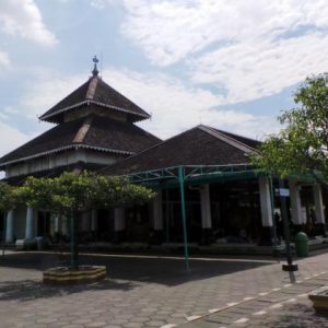 Paket Wisata Religi Kebumen